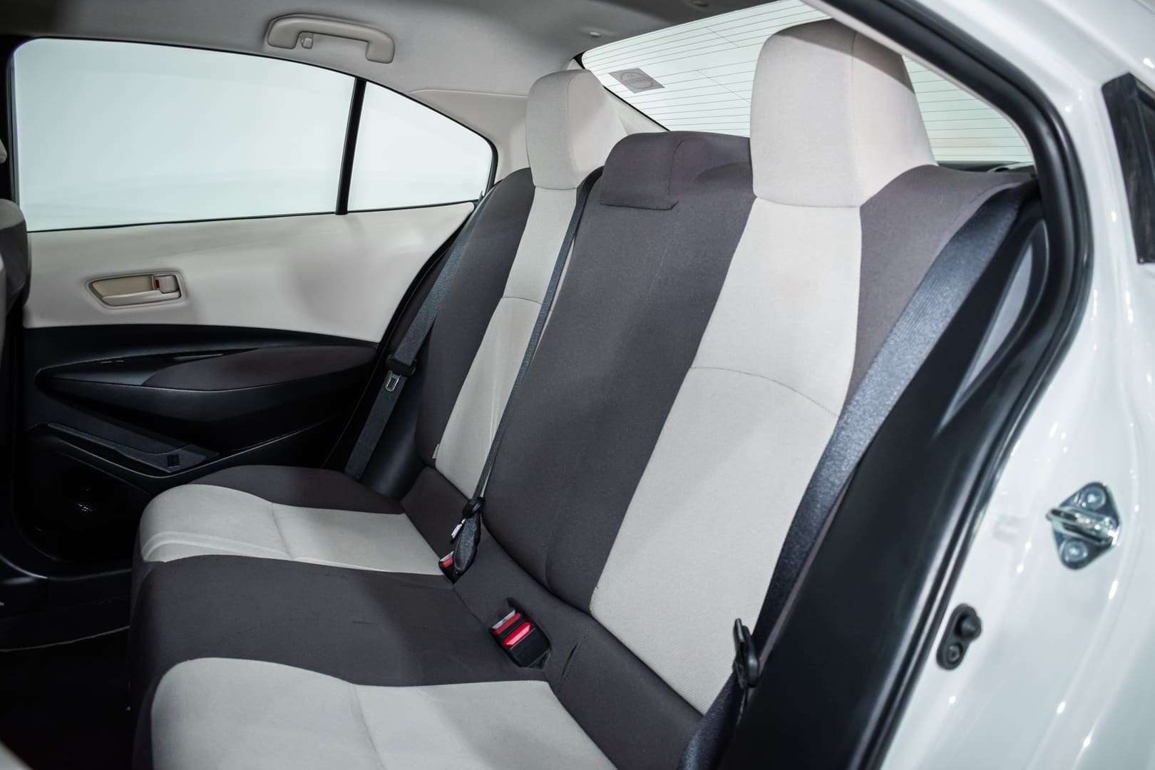 TOYOTA-COROLLA-12